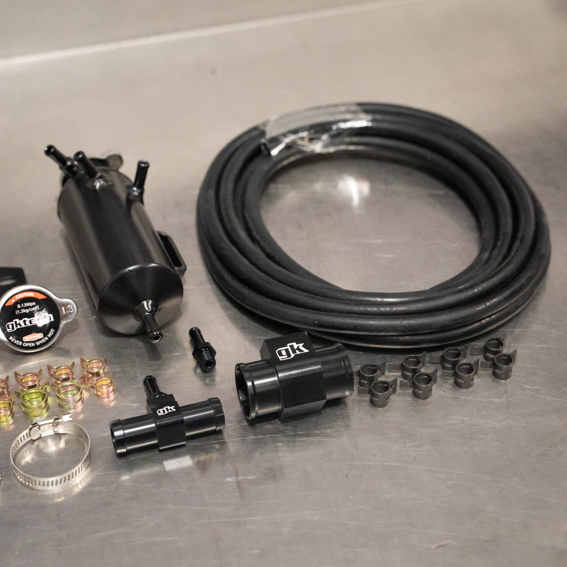 Z34 370z Non Pressurized Bolt on Coolant Swirl Pot Setup